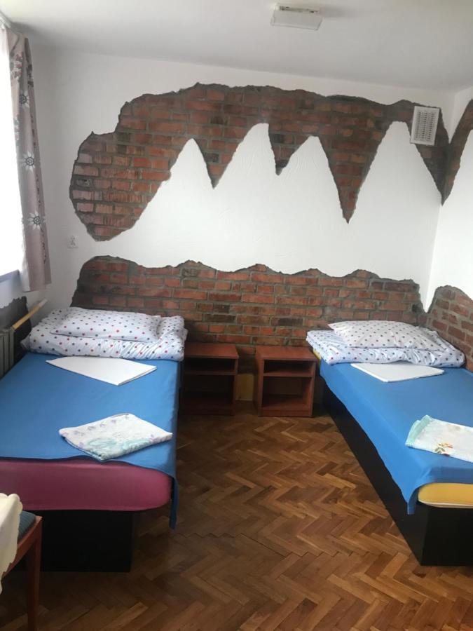 Ukazika Hotel Orawka Eksteriør billede